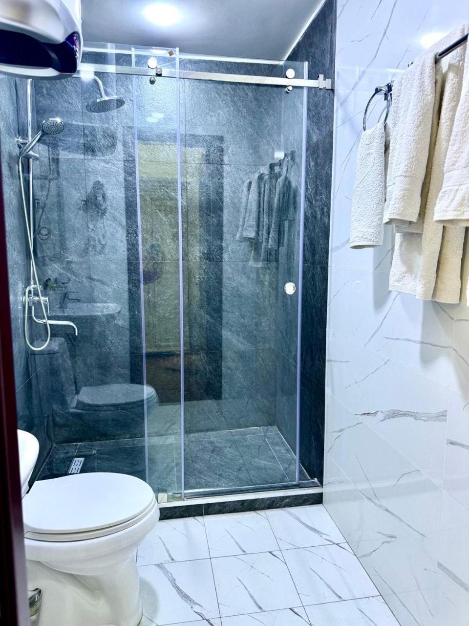 Khujand Deluxe Hotel Екстер'єр фото