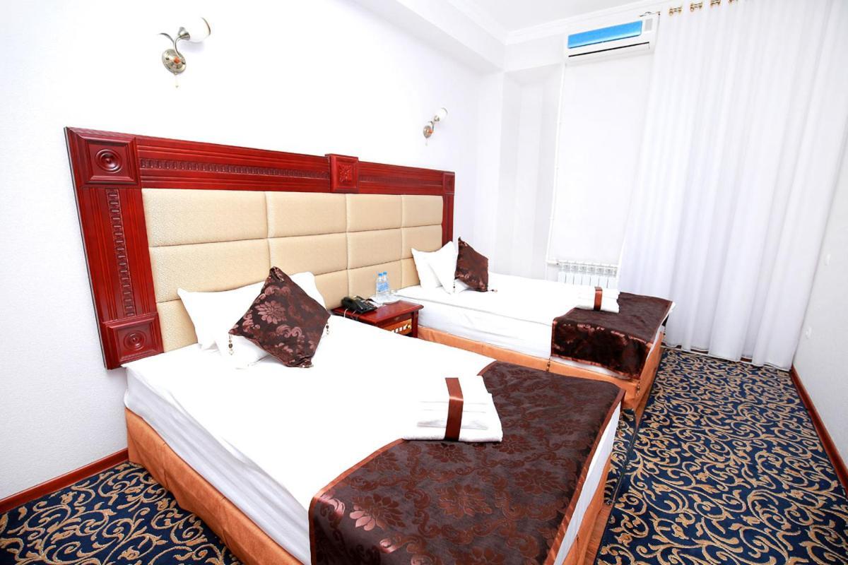 Khujand Deluxe Hotel Екстер'єр фото